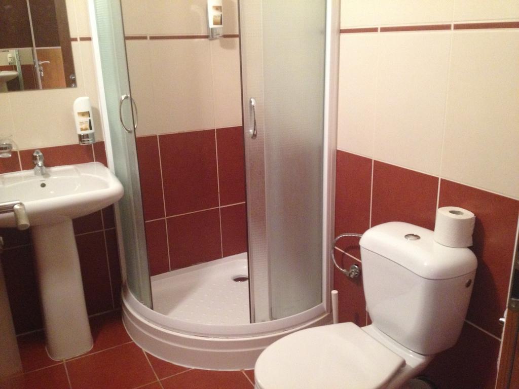 Garni Hotel Cosmopolitan Сенець Номер фото